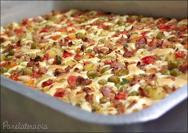 Bolo de milho de lata de liquidificador: receita fácil com textura fofinha  e sabor de padaria - TudoGostoso