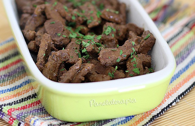 Bife de fígado acebolado - com truques para ficar macio!