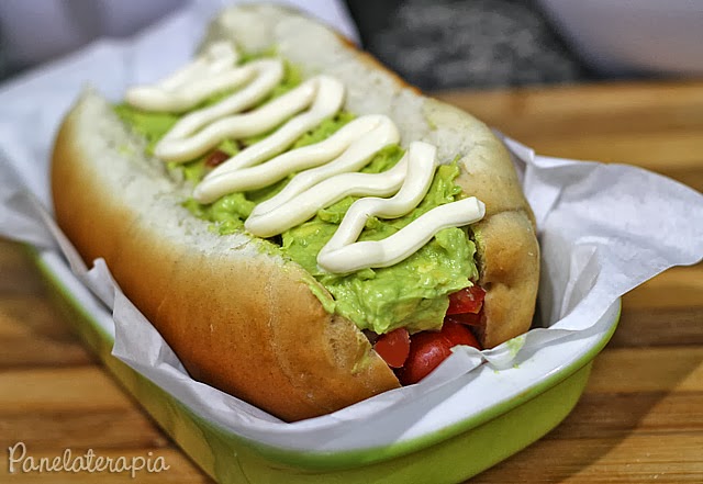 Chicago-Style Hot Dog: mais que um cachorro quente americano - Vou pra  Chicago