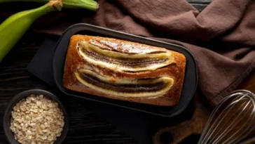 Como fazer um bolo de banana fitness saudável e delicioso