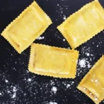 Receita de ravioli passo a passo: aprenda como fazer e rechear