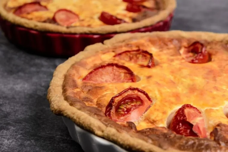 Como fazer torta de calabresa de liquidificador fácil e rápida